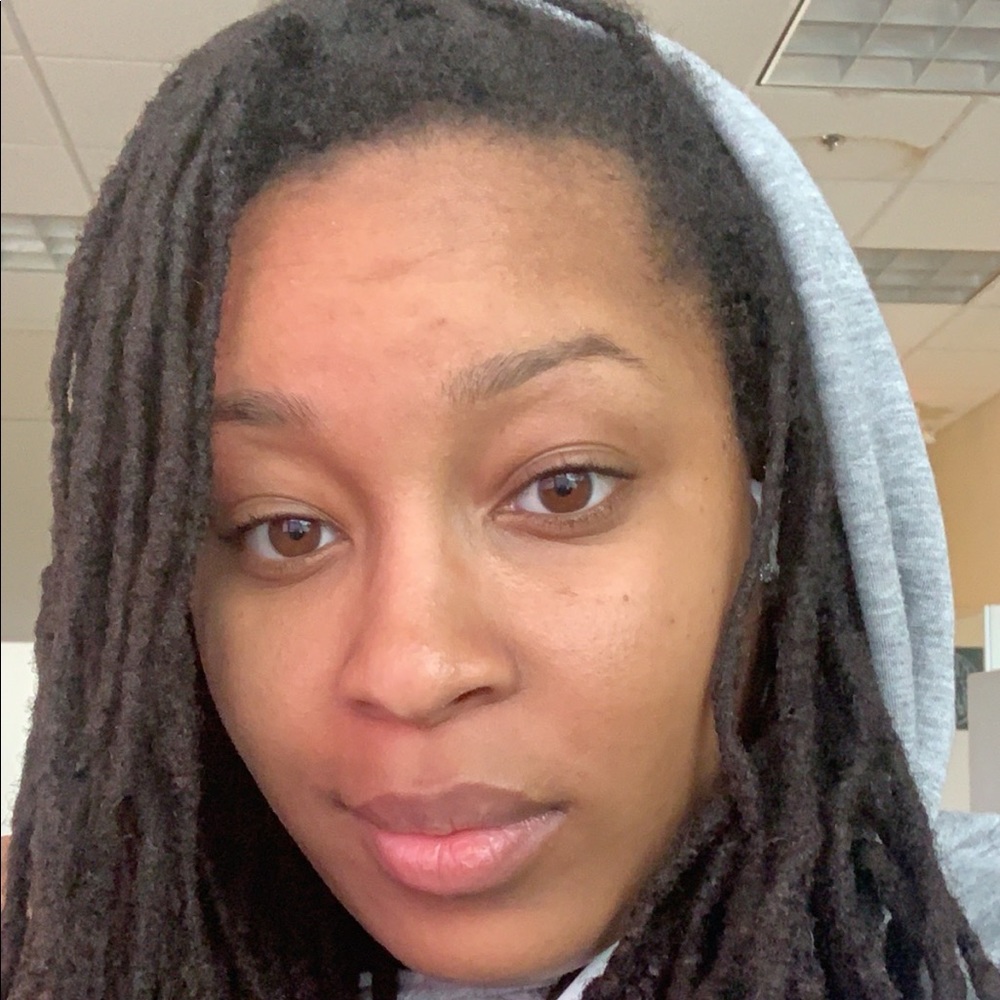 Meet your Posher, De'antenia